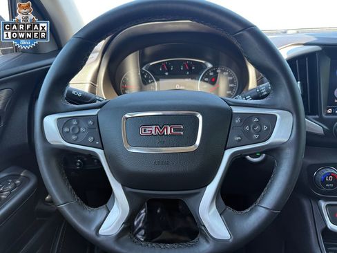 Used 2024 GMC Terrain SLT AWD/4WD image 12