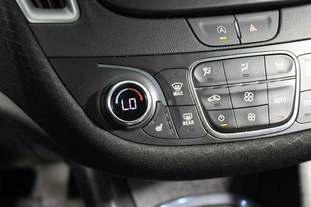 Used 2024 Chevrolet Malibu LT FWD image 18