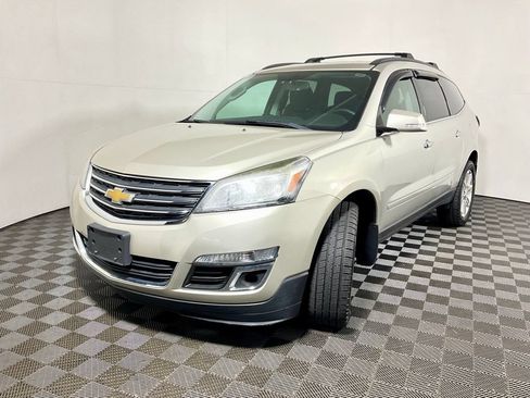 Used 2015 Chevrolet Traverse LT w/ Style and Technology Package AWD/4WD image 2