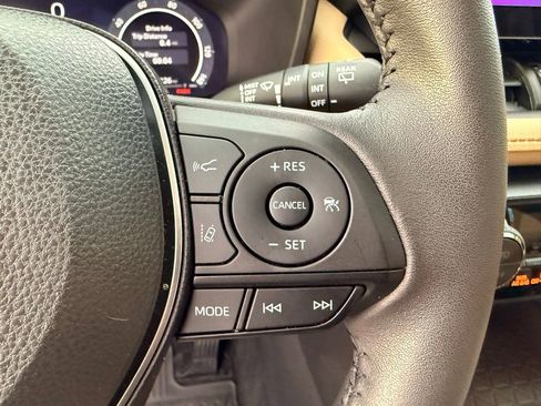 Used 2023 Toyota RAV4 Limited AWD/4WD image 20