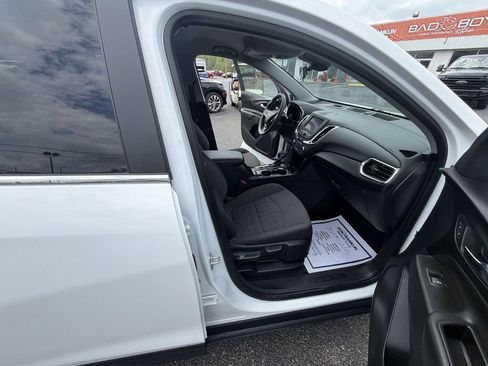 Used 2024 Chevrolet Equinox LT w/ Driver Convenience Package image 23