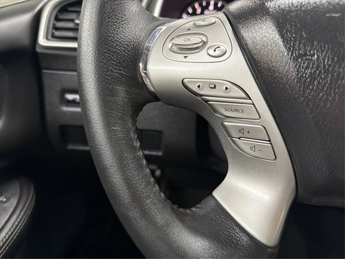 Used 2018 Nissan Murano SV AWD/4WD image 23