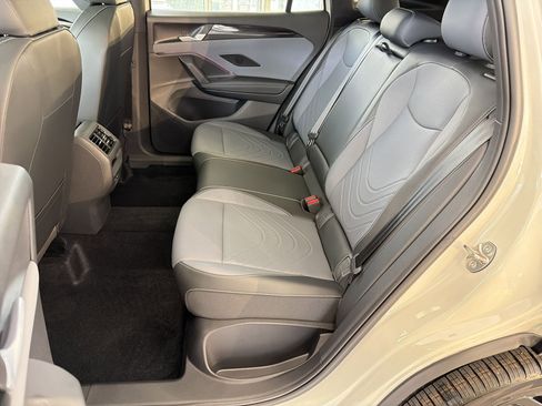 New 2026 Volkswagen Tiguan SE R-Line FWD image 15