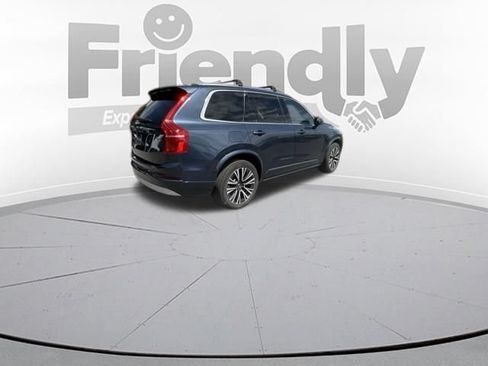 Used 2022 Volvo XC90 T5 Momentum w/ Climate Package AWD/4WD image 5