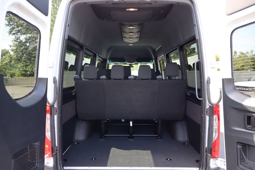 Used 2025 Mercedes-Benz Sprinter 2500 image 19