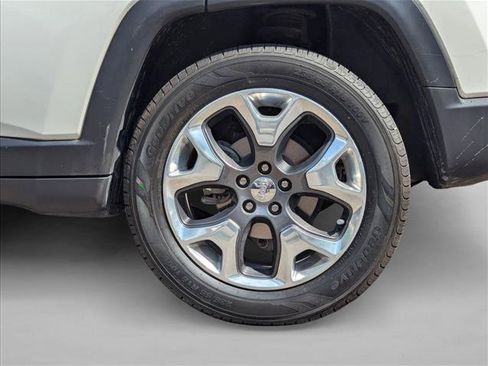 Used 2018 Jeep Compass Limited AWD/4WD image 23