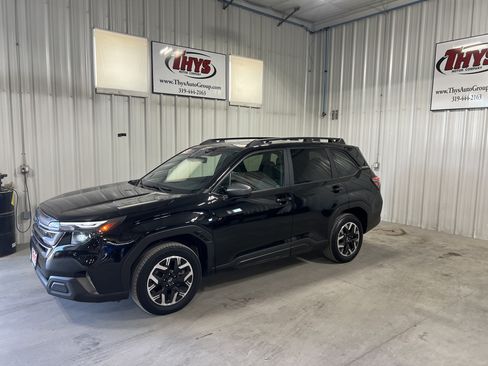 Used 2025 Subaru Forester Premium AWD/4WD image 63