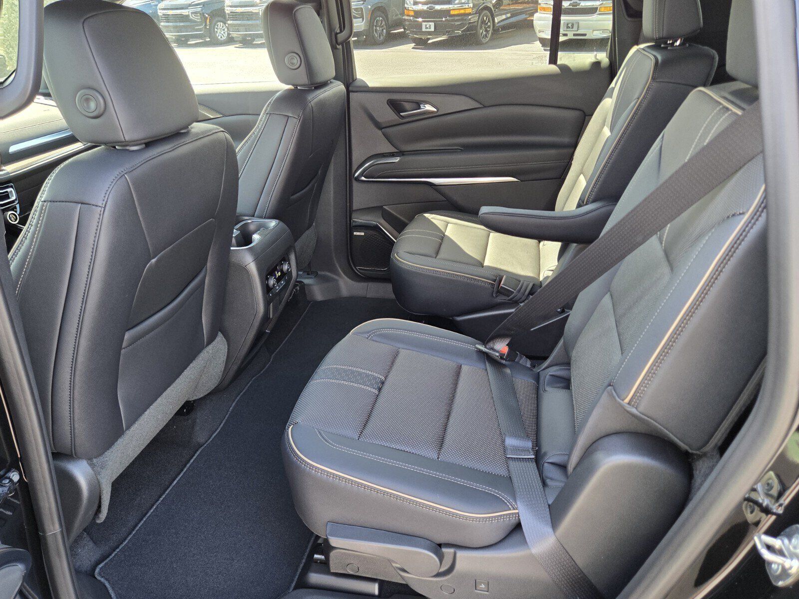 New 2026 Chevrolet Traverse High Country FWD image 6
