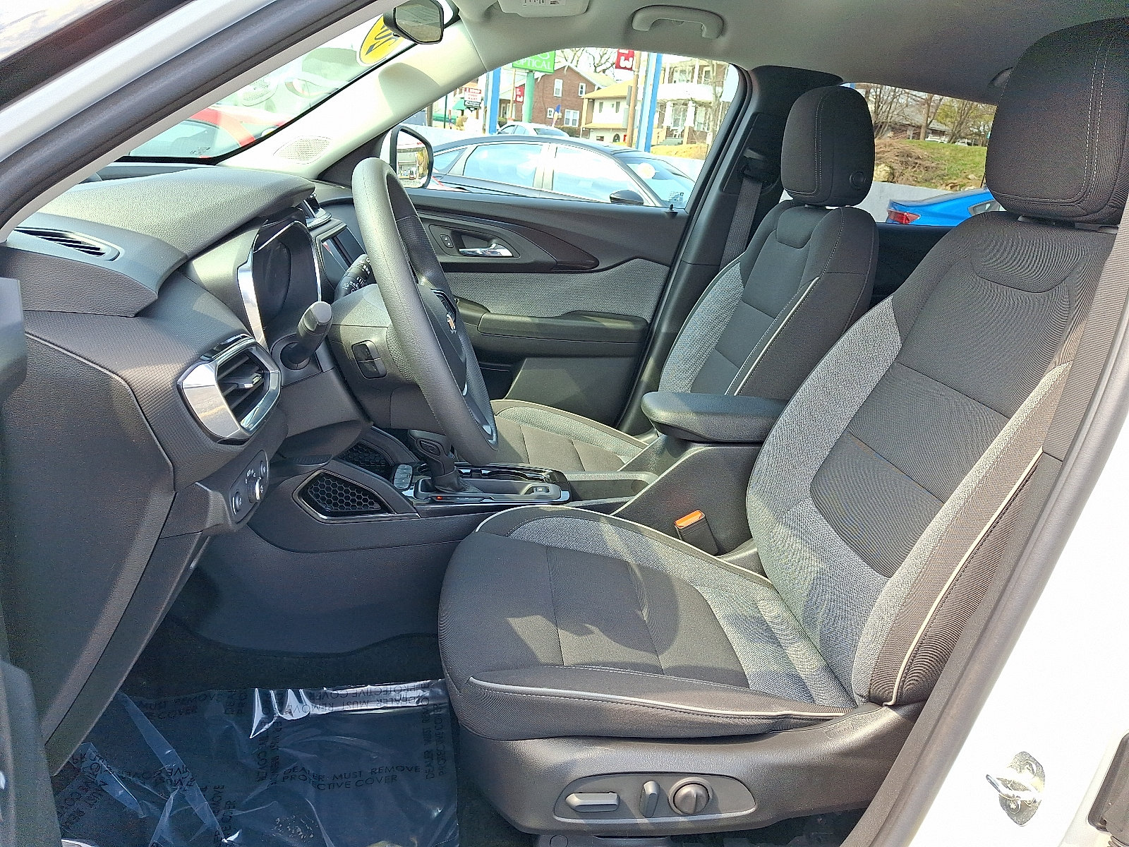 Used 2023 Chevrolet TrailBlazer LT AWD/4WD image 14