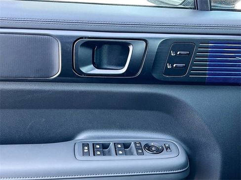 New 2025 Hyundai Santa Fe Calligraphy image 18