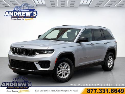 Used 2024 Jeep Grand Cherokee Laredo RWD image 1