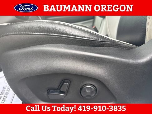 Used 2018 Jeep Compass Limited w/ Navigation Group AWD/4WD image 18