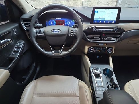 Used 2020 Ford Escape Titanium w/ Titanium Premium Package 2.0 image 17