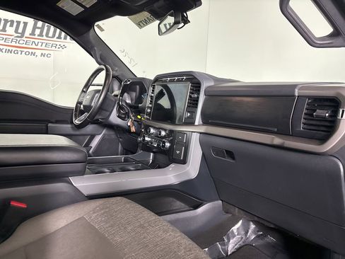 Used 2024 Ford F150 XLT w/ Mobile Office Package image 30