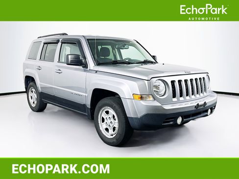 Used 2016 Jeep Patriot Sport w/ Power Value Group FWD image 1