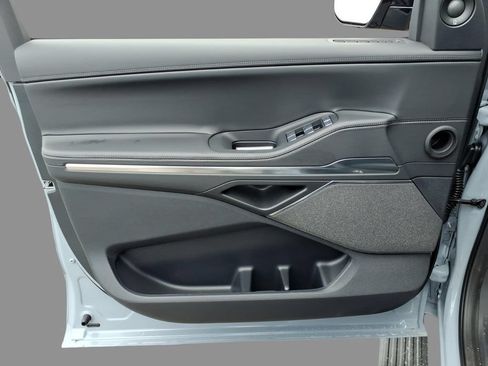 New 2026 Lincoln Navigator Reserve w/ Jet Appearance Package AWD/4WD image 15