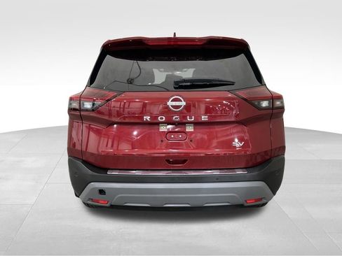 Used 2023 Nissan Rogue SV image 4