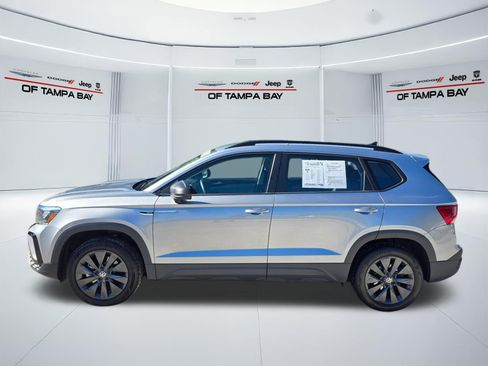 Used 2024 Volkswagen Taos S FWD image 3
