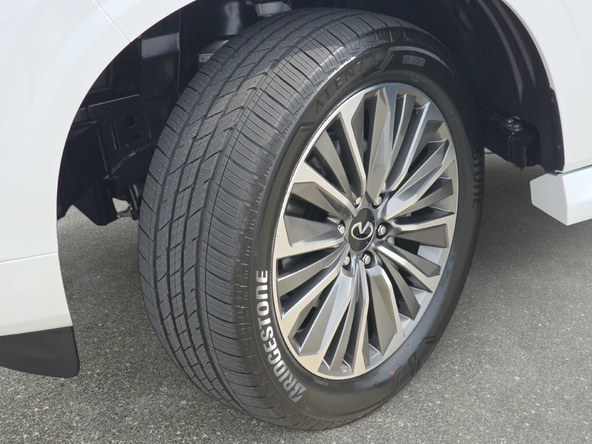 New 2027 INFINITI QX80 Luxe AWD/4WD image 31