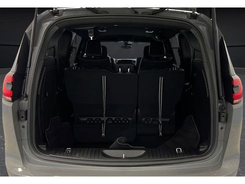 Used 2023 Chrysler Pacifica Touring-L w/ S Appearance Package FWD image 24