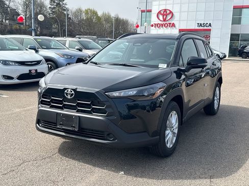New 2026 Toyota Corolla Cross LE AWD/4WD image 3