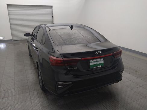 Used 2021 Kia Forte LXS FWD image 6