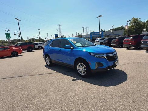 Certified 2024 Chevrolet Equinox LT AWD/4WD image 2