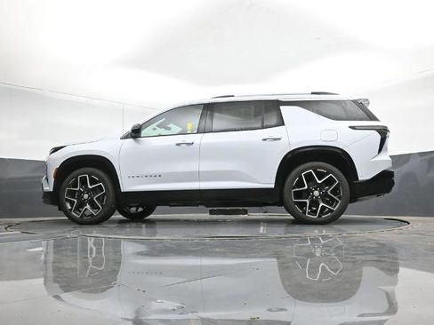 New 2026 Chevrolet Traverse High Country w/ LPO, Floor Liner Package image 11