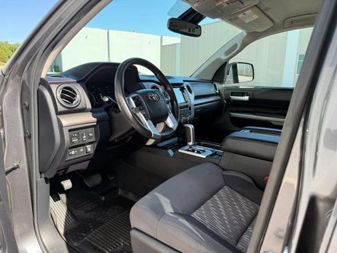 Used 2021 Toyota Tundra SR5 w/ SR5 Upgrade Package AWD/4WD image 14