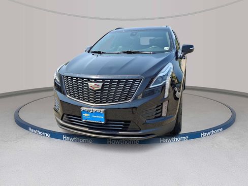 Certified 2023 Cadillac XT5 Premium Luxury AWD/4WD image 3