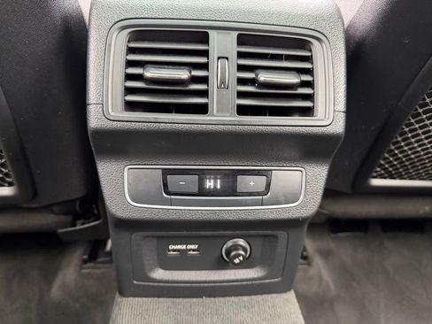 Used 2023 Audi Q5 2.0T Premium w/ Convenience Package image 14