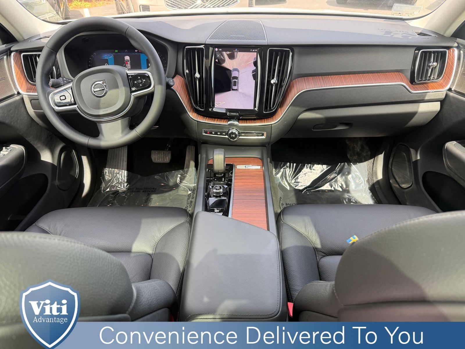 Certified 2024 Volvo XC60 B5 Plus w/ Protection Package Premier AWD/4WD image 2