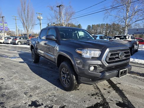 Certified 2023 Toyota Tacoma SR5 image 10