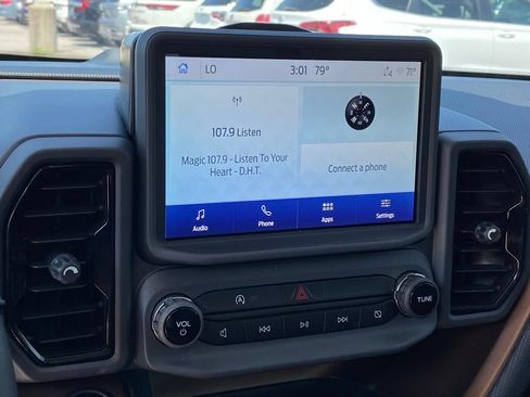Used 2024 Ford Bronco Sport Outer Banks AWD/4WD image 17