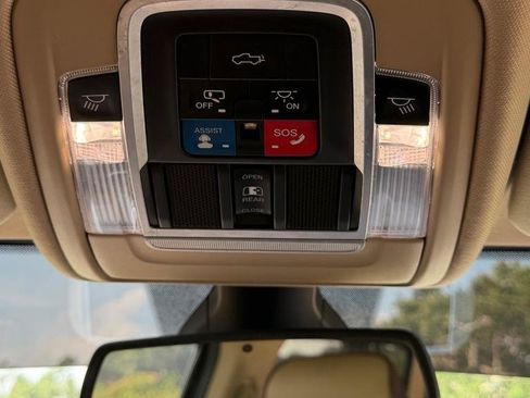 Used 2019 RAM 2500 Laramie AWD/4WD image 27