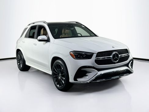 Used 2024 Mercedes-Benz GLE 350 4MATIC image 3
