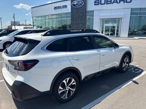 Used 2022 Subaru Outback Limited AWD/4WD image 4