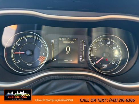 Used 2014 Jeep Cherokee Sport AWD/4WD image 13