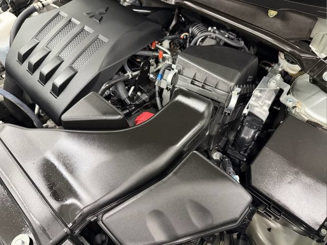 Used 2025 Mitsubishi Eclipse Cross AWD image 11