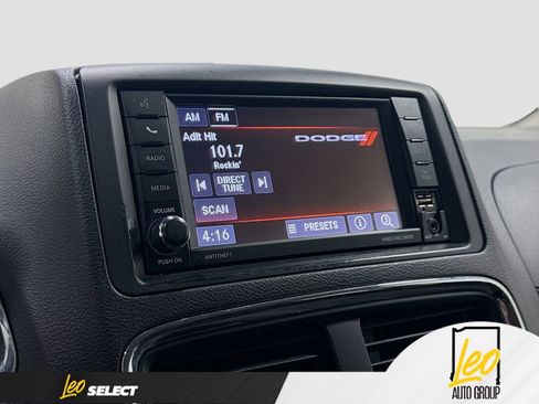 Used 2019 Dodge Grand Caravan SE FWD image 16