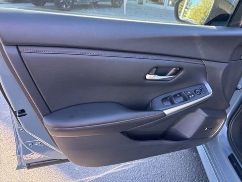 Used 2024 Nissan Sentra SR w/ SR Premium Package image 12