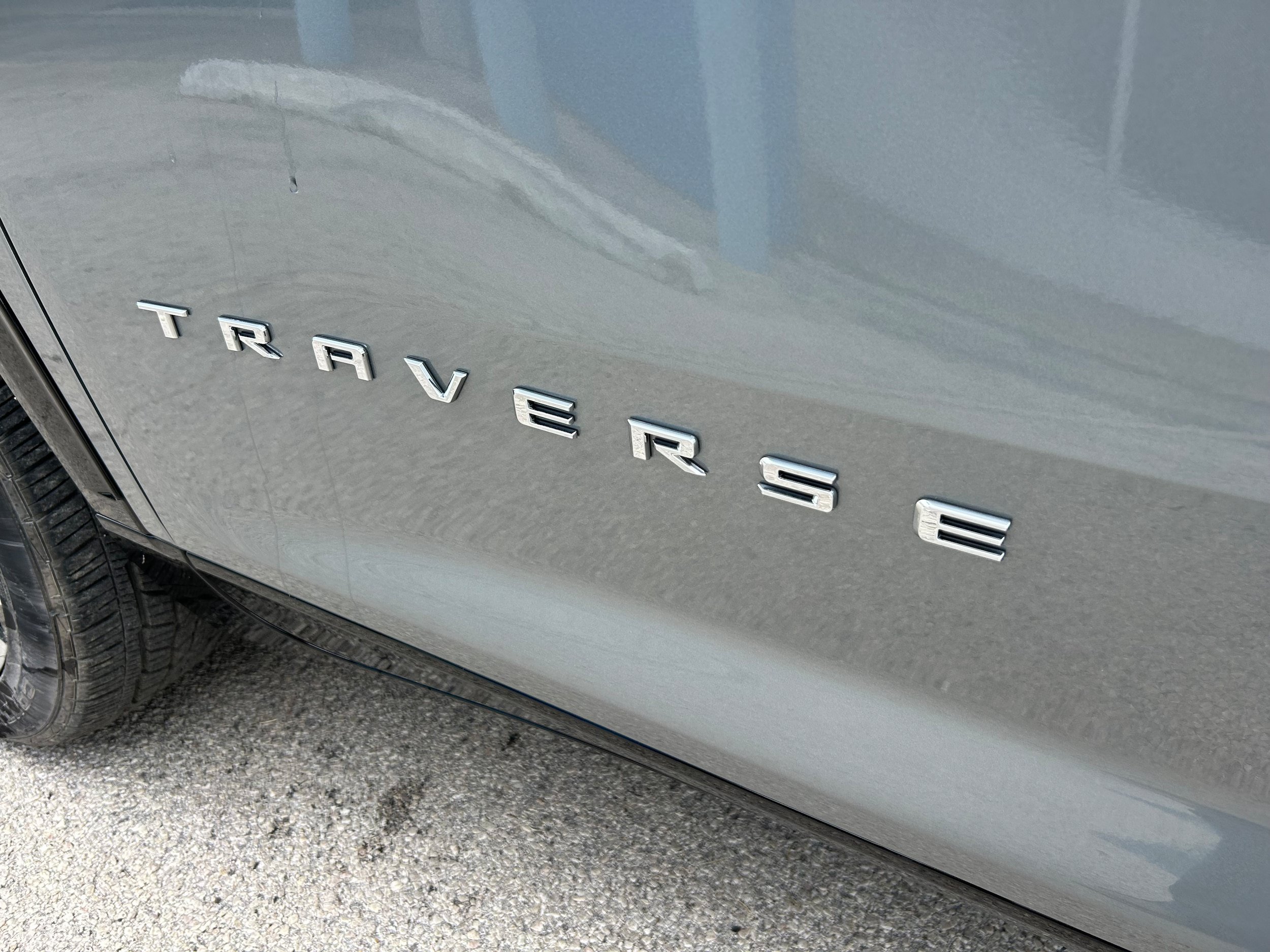 New 2026 Chevrolet Traverse High Country FWD image 4