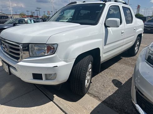 Used 2013 Honda Ridgeline RTS image 3