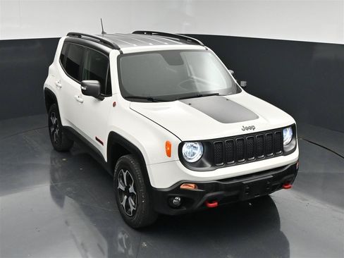 Used 2019 Jeep Renegade Trailhawk w/ Cold Weather Group II AWD/4WD image 21