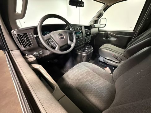 Used 2024 GMC Savana 2500 w/ Driver Convenience Package image 2