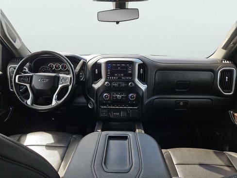 Used 2021 Chevrolet Silverado 1500 LT Trail Boss w/ Convenience Package II AWD/4WD image 11
