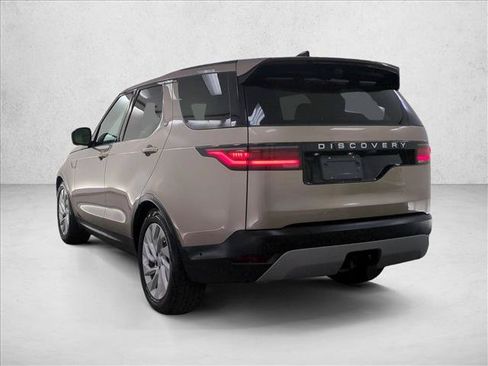 Certified 2026 Land Rover Discovery S AWD/4WD image 8