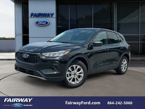 Used 2025 Ford Escape Active w/ Tech Pack #1 FWD image 1