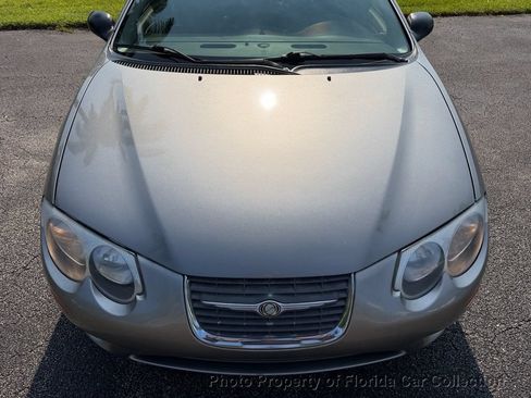 Used 1999 Chrysler 300M FWD image 17