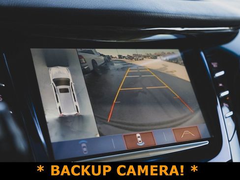 Used 2019 Cadillac Escalade Premium Luxury image 3